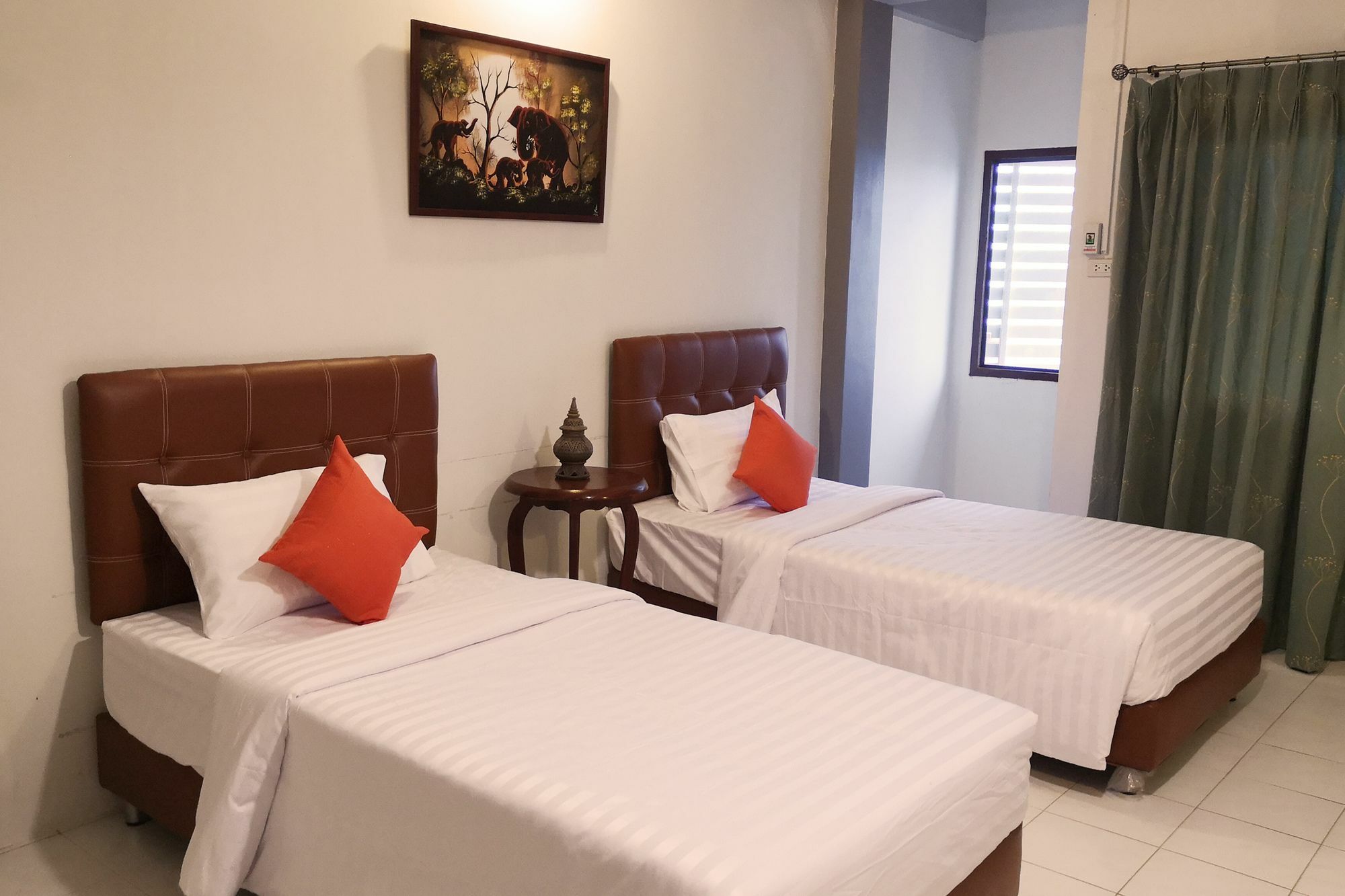 Gao Saengchan Beachfront Rayong Exterior photo